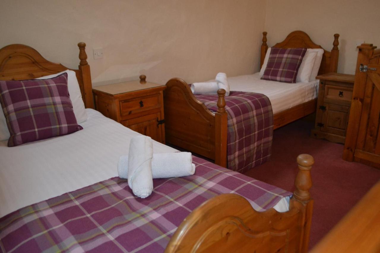 Walsh'S Hotel And Apartments Maghera  Buitenkant foto